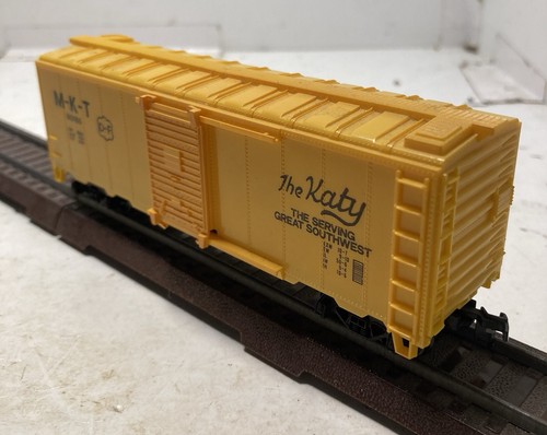 CARRO DE CAJA LIFE LIKE HO ESCALA MKT THE KATY MISSORI KANSAS & TEXAS 90686 AMARILLO | Zustand: Used
