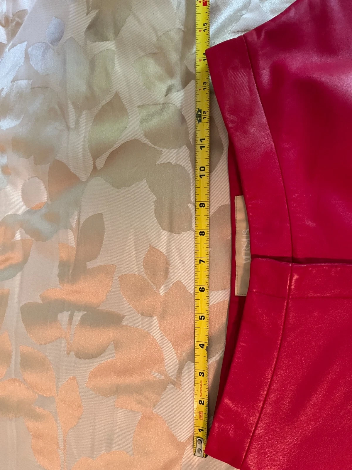 Pantaloni vintage Versus Versace rosa rosso morbido in pelle taglia 40