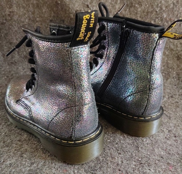 Dr Doc Martens Air Wair Oil Slick Iridescent Glitter Zipper Boots Sz 1