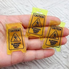 Dollhouse Wet Floor Plaque Flat Acrylic Bright Colors 1/12 Scale 2 Pc Set