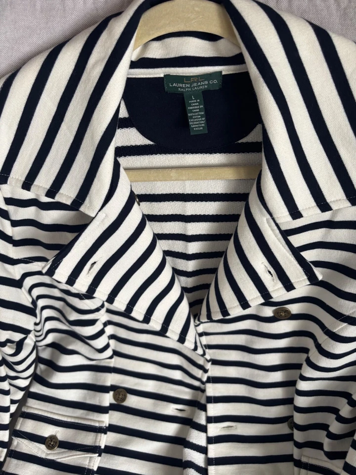 Chaqueta suave a rayas de Ralph Lauren con cuello grande Foto 2 de 4
