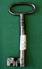 ANTICA CHIAVE FERRO BATTUTO E FORGIATO A MANO DEL 1800 ANCIENT KEY RARE. III55