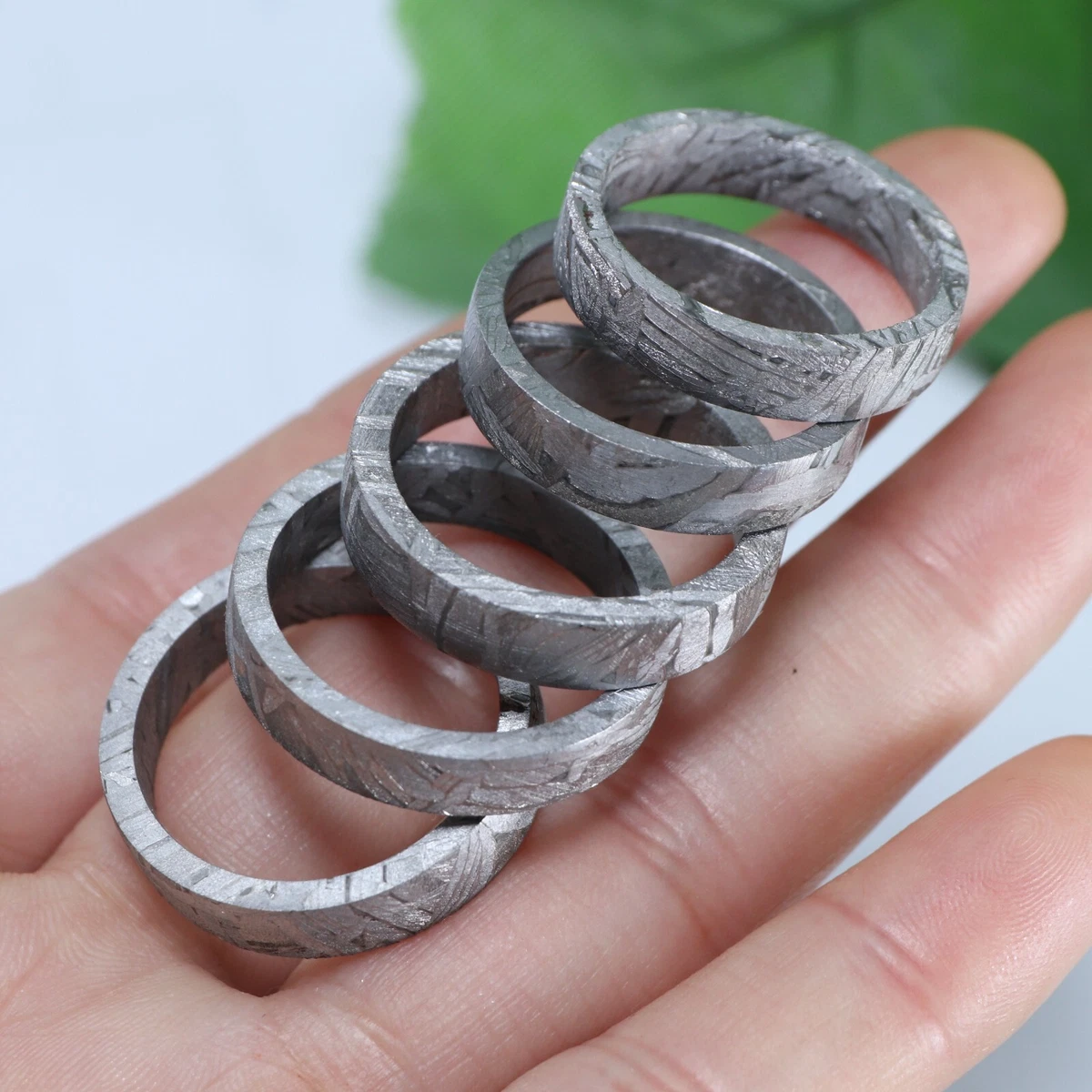 scheuren Druppelen lof Round Meteorite RING Muonionalusta meteorite wedding ring, shooting star, gift | eBay scheuren Druppelen lof Round Meteorite RING Muonionalusta meteorite wedding ring, shooting star, gift | eBay