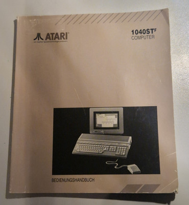 Bedienungshandbuch für den Atari ST F Computer.