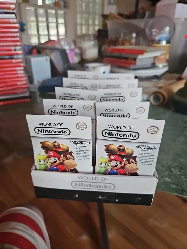 World of Nintendo Captain Olimar Pikmin 2.5" 2015 All 10 + Store Box  Foto 3 de 4