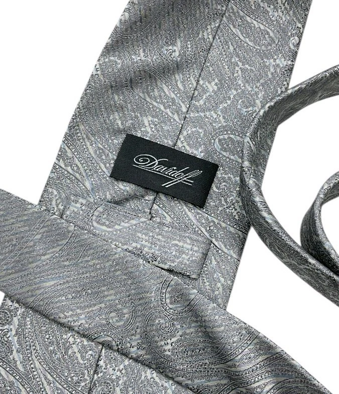 Corbata DAVIDOFF Para Hombre 100% Seda LUJO Corbata Gris Plata Cachemira W:3.6" Usada en Excelente Condición Foto 2 de 4