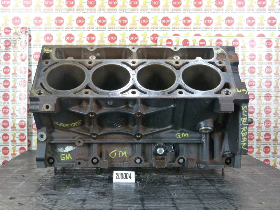 Chevrolet Suburban 2010-2014 montaje de bloque de cilindros de motor de 5,3 L OEM Foto 3 de 4