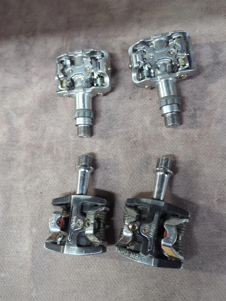 2 pares de pedales de bicicleta de montaña sin clip de doble cara plateados y negros Foto 3 de 3