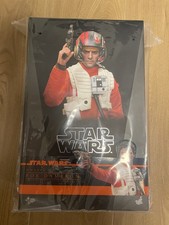 NEW Hot Toys MMS806 Star Wars Episode VII The Force Awakens Poe Dameron Figure