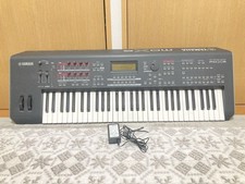 Yamaha MOX6 61-Key AWM2 Music Production Synth Japan