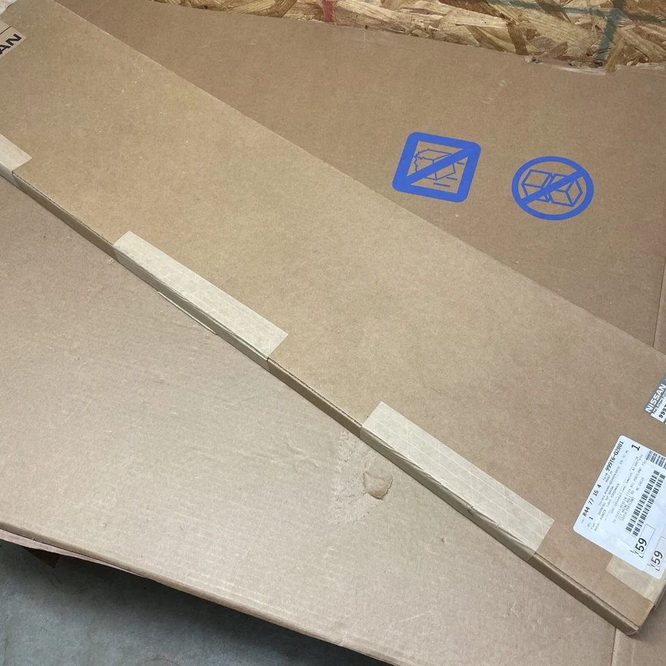 NUEVO OEM 2014-2016 NISSAN ROGUE TRANSPARENTE PALO EN PARACHOQUES TRASERO PROTECTOR 999T6G2001 Foto 2 de 2