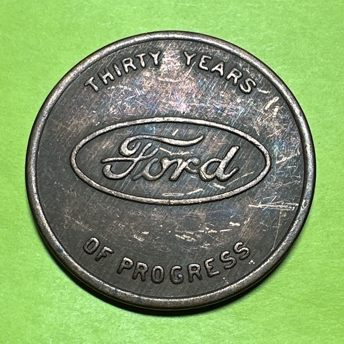 OLD COIN MEDALS ／FORD／OIL ／US VINTAGE Ford V8 Thirty Years Of Progress 1903-1933 Brass Medal Token