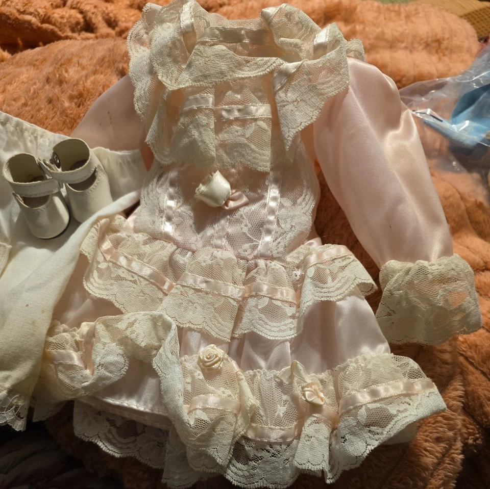 Ropa vintage para muñeca de porcelana de 11 pulgadas, chaqueta, vestido, zapatos sin hebillas Foto 4 de 4