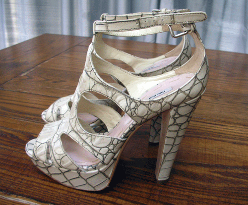 $650 Miu Miu White/Gray Leather Croc-Embossed Cage Platform