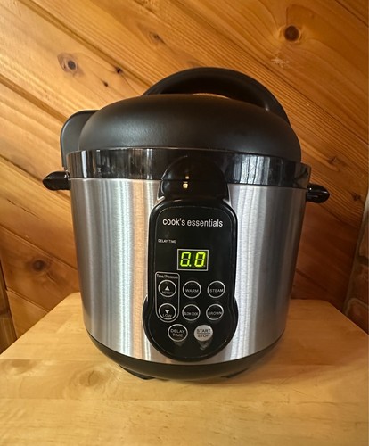 Cook's Essentials Pressure Cooker 4.22 Qt. 99780 120 V Rice, Stew