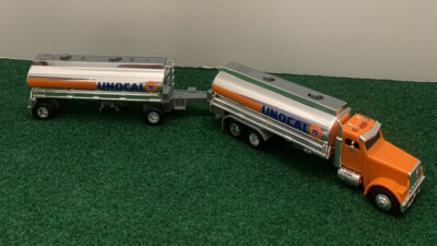 Vintage Unocal 76 Super Tanker Rig With Additional Tanker With