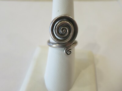 Vintage Designer Sterling   RING  SI5E 6.5    BY MACMA STERLING