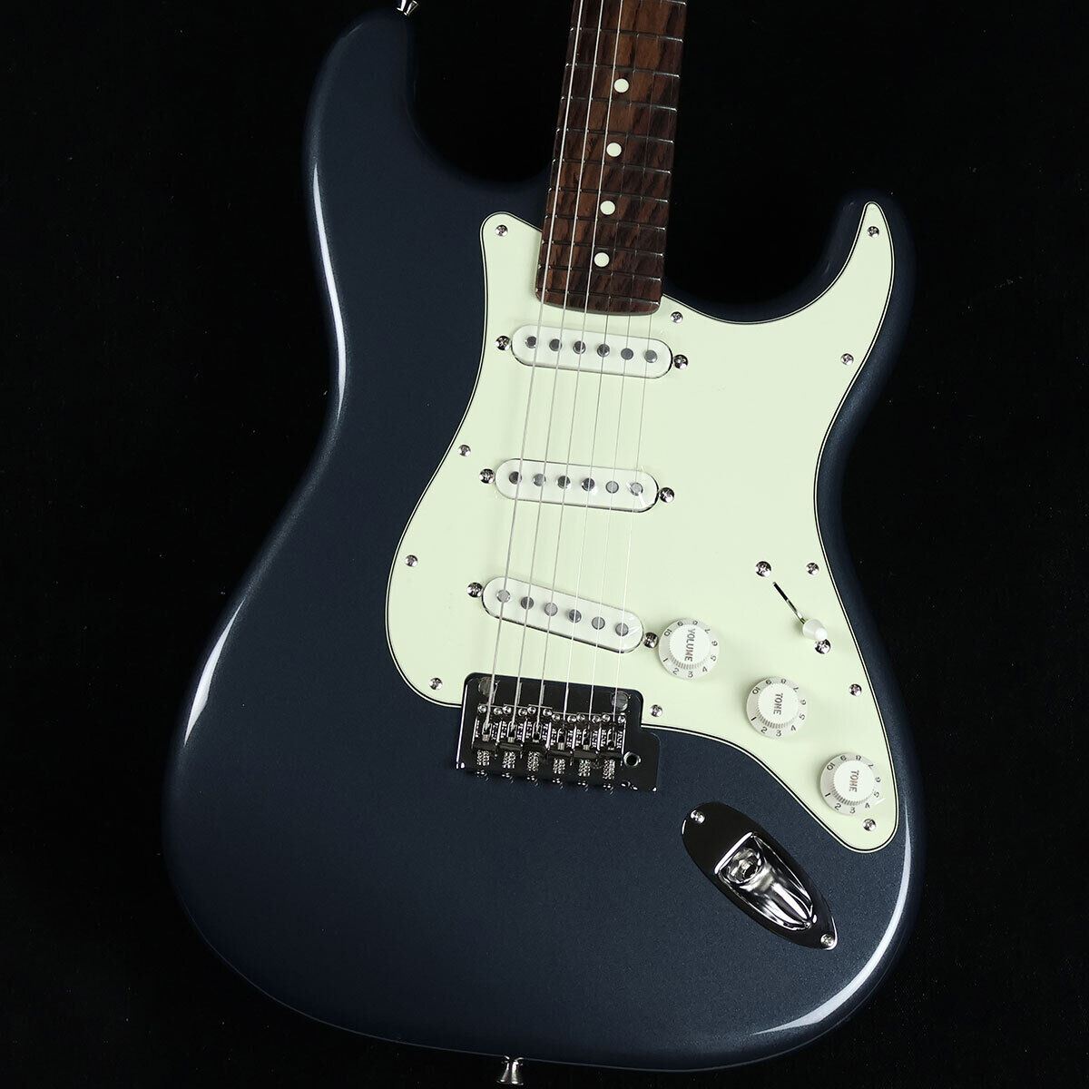 Fender Made In Japan Hybrid II Stratocaster Charcoal Frost Fender Made In Japan Hybrid II Stratocaster Charcoal Frost