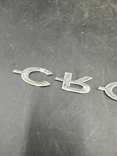 04 05 06 07 08 CHRYSLER CROSSFIRE REAR LID EMBLEM LOGO BADGE SIGN LETTERS A44061 - Picture 8 of 11