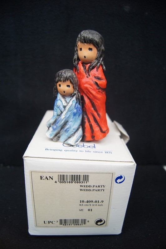 GOEBEL DeGRAZIA Porcelain Figurine #10-409 Wedding Party 3.75"