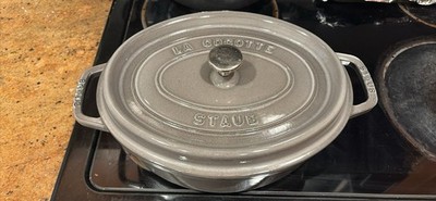 STAUB La Cocotte France cast iron oval dutch oven casserole #23  2.5qt NEW
