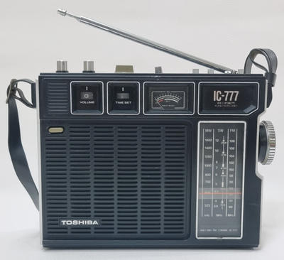 Radio Toshiba - Vintage Band State Portable Solid IC-70 AM⁄FM AM