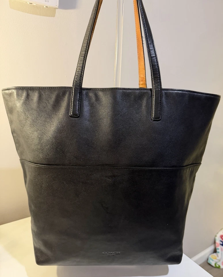 Bolso de Mano Coach Cuero Negro y Dorado #26560 Foto 4 de 4