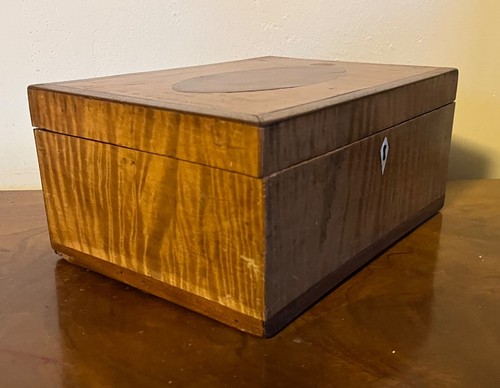 Antique 19th c. English Regency Georgian Satinwood Stationery Desk / Jewelry Box - Picture 5 of 13