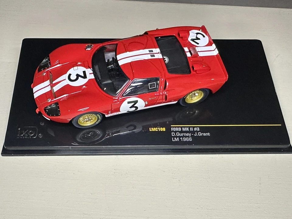 IXO 1/43 LMC108 Ford MK II #3 D Gurney J Grant Le Mans 1966 Foto 3 de 4
