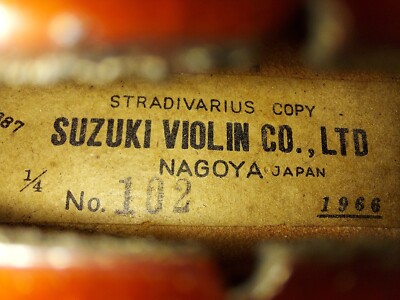 Suzuki model 102 sized 1/4 violin, Japan 1966, Very Good Condition