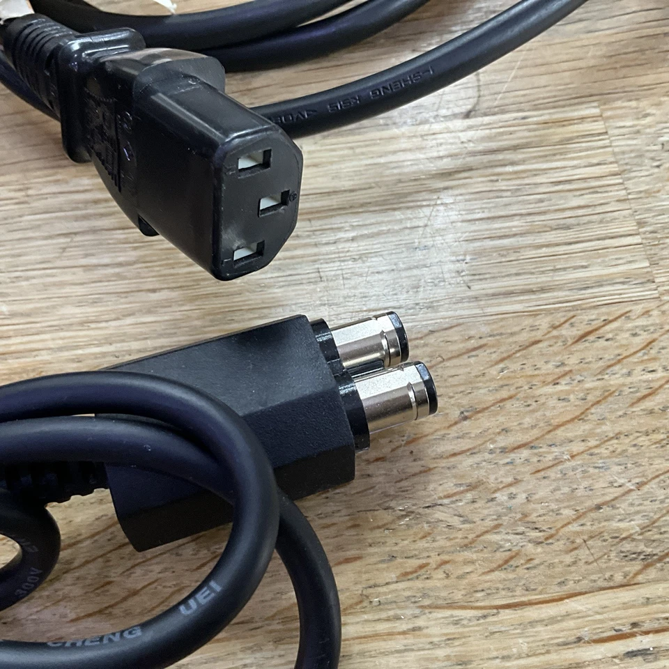 Official Microsoft Xbox 360 E Power Supply AC Adapter (A11-120P2A) - Genuine - Image 4 of 4