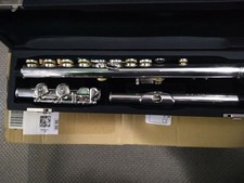 Pearl PF-505 Flute Used With Hard Case Soft Case