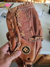 Wilson Pro Style Dual Hinged Ron Guidry A2236 Grip Tite LHT Glove For Left Throw