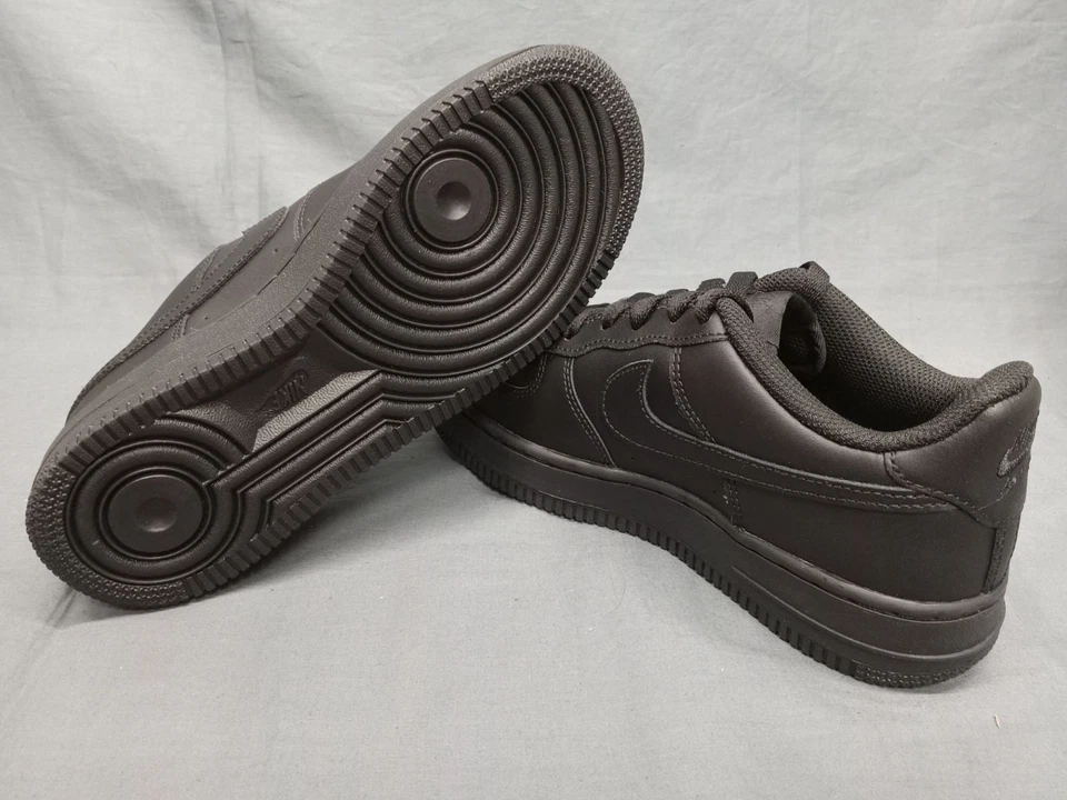 Nike Boys Air Force 1 LE (GS) Sneakers Triple Black Size 5Y NEW NO BOX! - Image 2 of 4