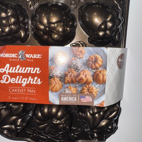 Nordic Ware Autumn Delights Cakelet Pan Fall Harvest Collection - Cast Aluminum - Picture 3 of 12