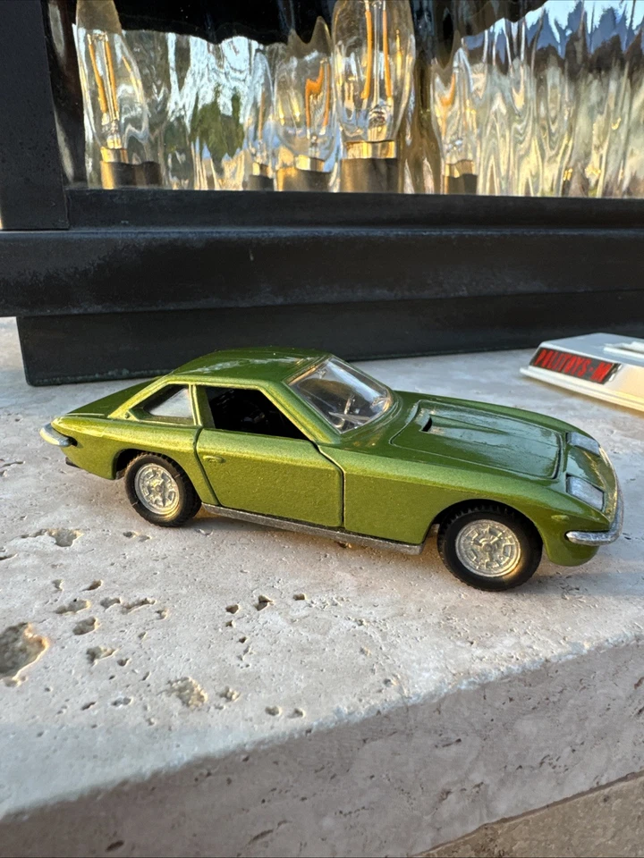 Politoys Lamborghini Islero - Verde - CASI COMO NUEVO 1/43 - De colección Nº558 Foto 4 de 4