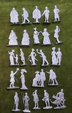 24alte Zinnfiguren unbemalt