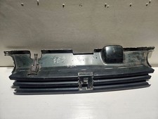 Calandre Peugeot 405