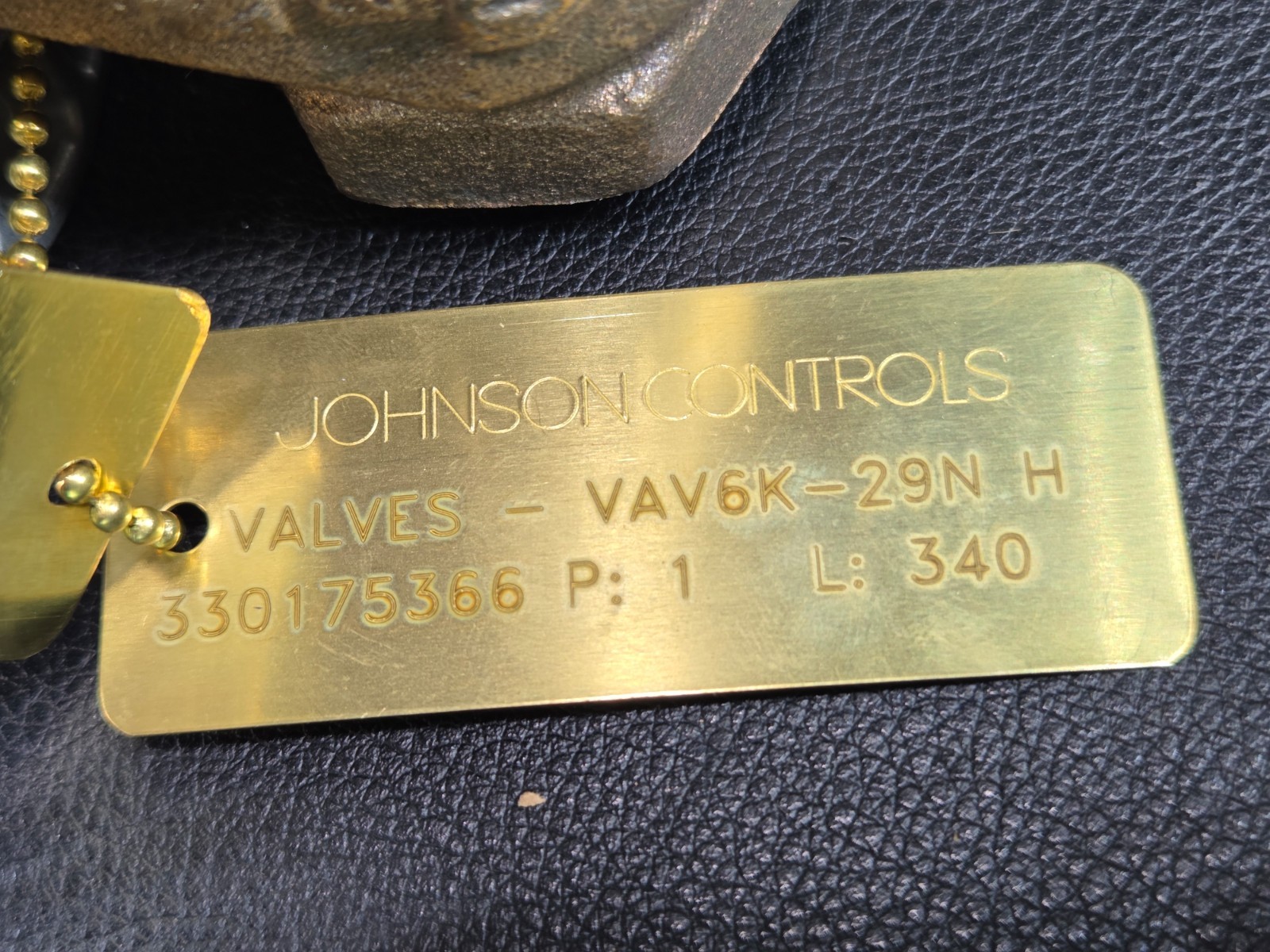 JOHNSON CONTROLS VA-4233-GGA-2 / VA4233GGA2 (NEW IN BOX) FAST SHIP!💨✅