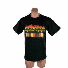 Vintage City skyline on fire patched black T-shirt size large USA made casual