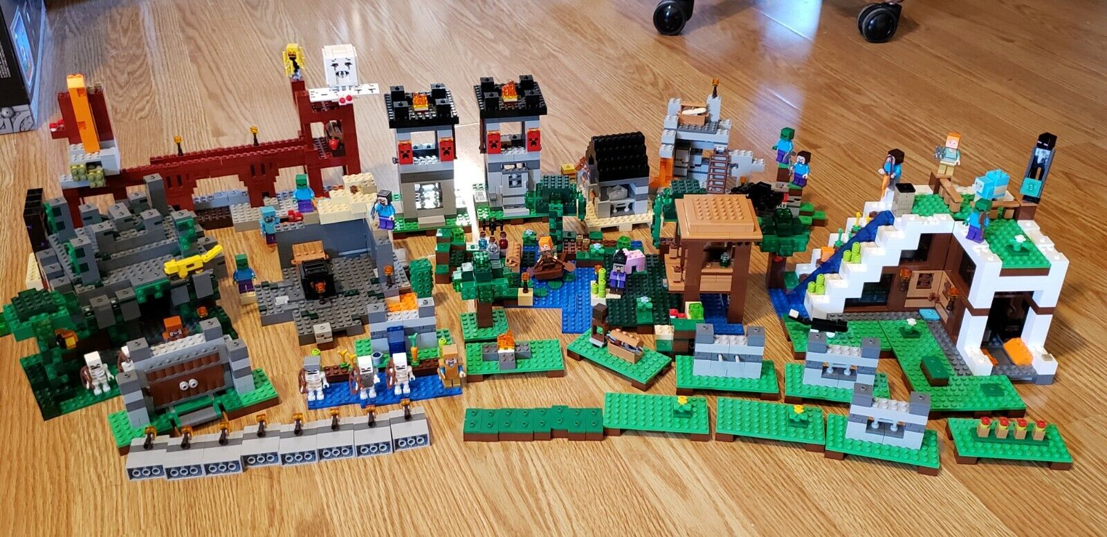 Lego Minecraft Lot w/ Box &Instr. 21127, 21134, 21132, 21122,21113, 21119, 21133