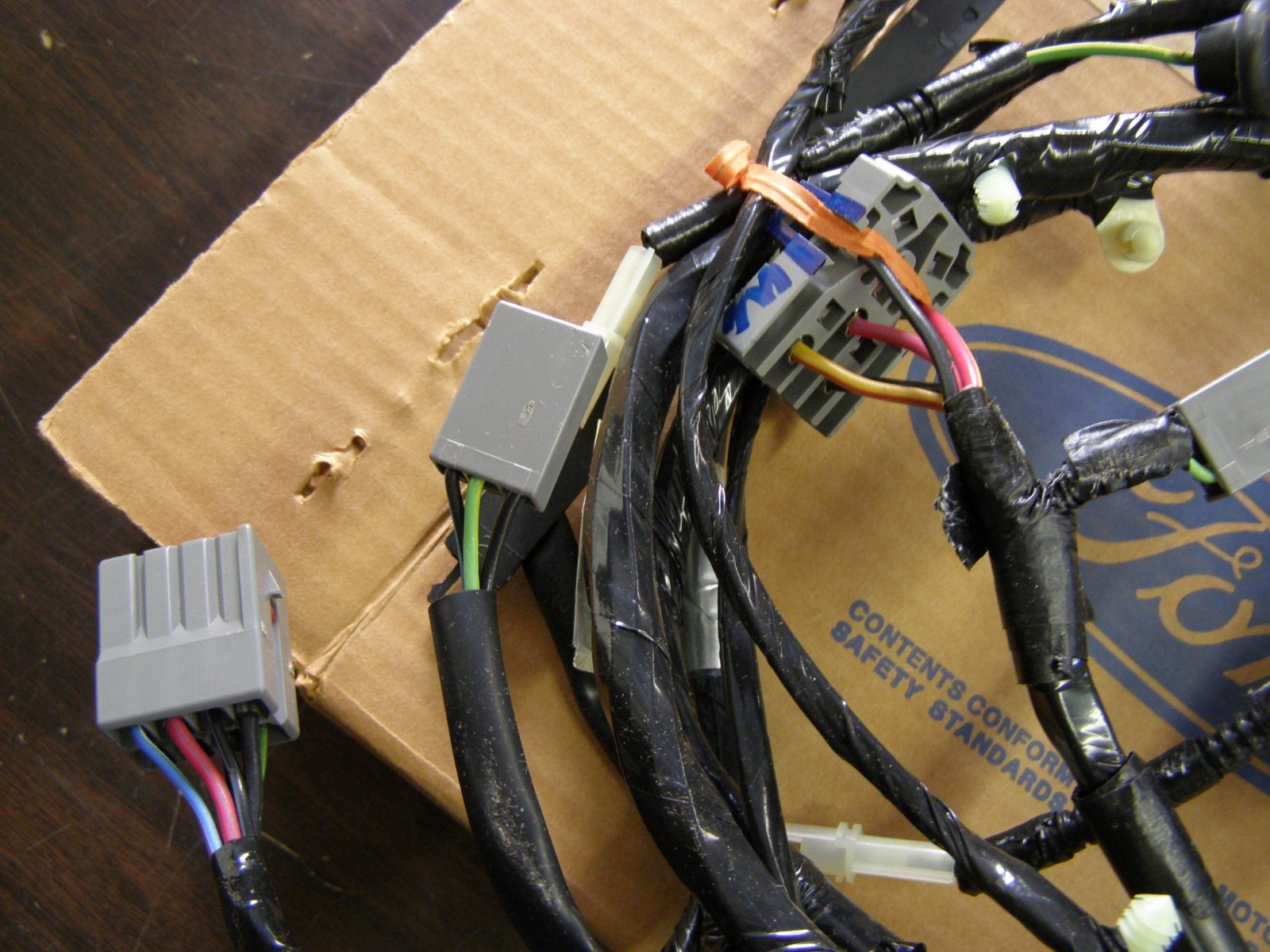 NOS OEM Ford 1993 1996 Lincoln Mark VIII 8 RV Mirror Wiring Harness