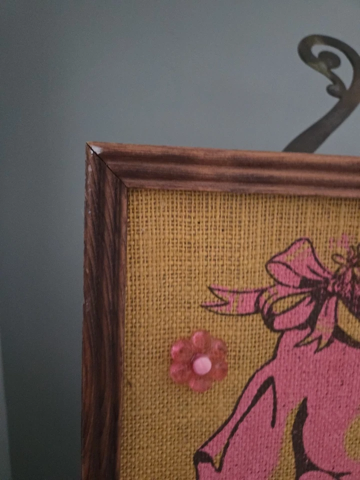 VTG 70s Tandy Pink Elephant Burlap Art Bulletin Tack Memo Board 20.5×15 Lucite  - Image 4 of 4