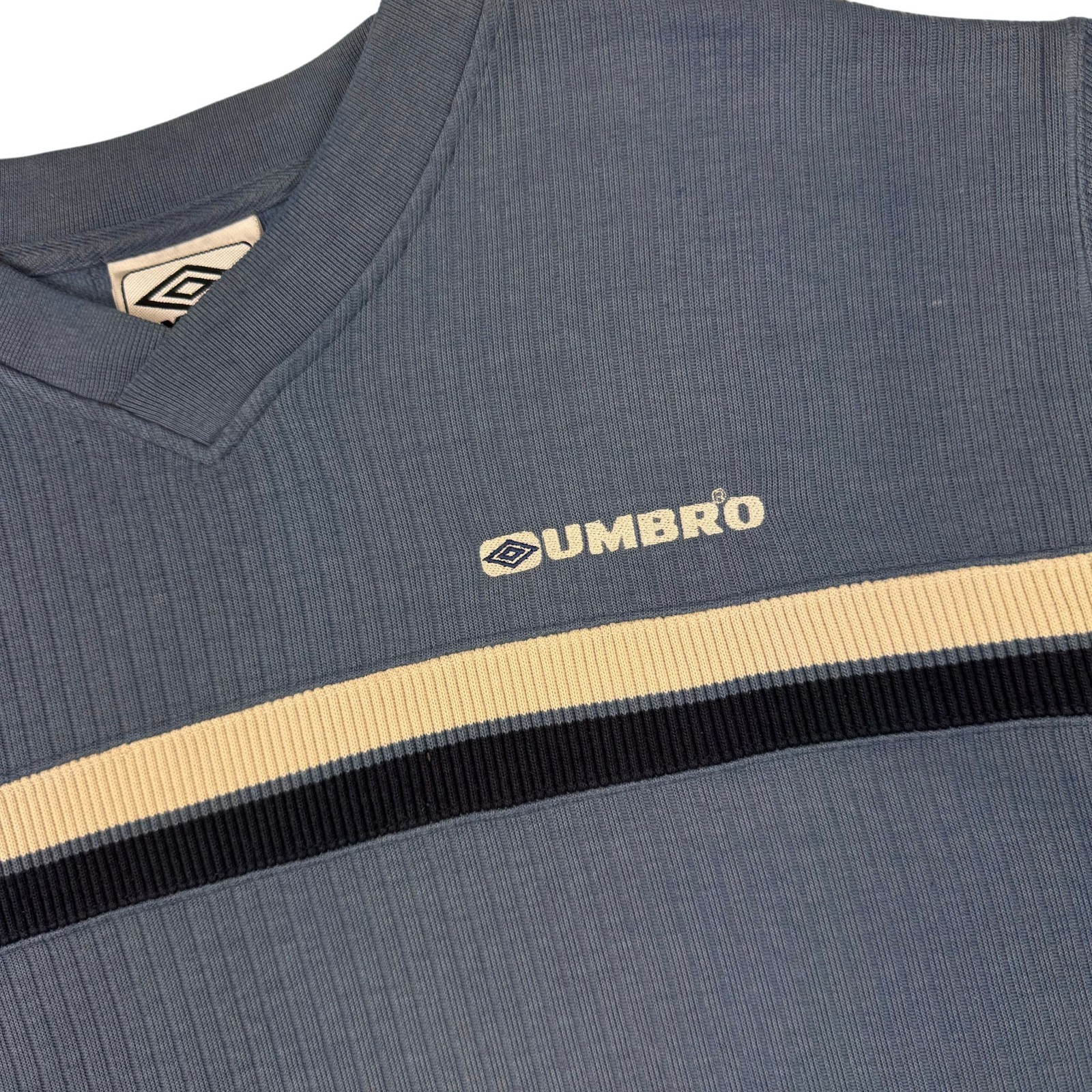 Umbro Men's Large Embroidered Panneled Sweatshirt Blue Vintage 90's Pullover image 4