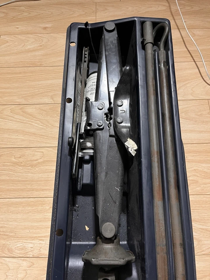 1996 -98 OBS Chevy Silverado GMC Sierra Spare Tire Scissor Jack & Tool Kit Tray - Image 4 of 4