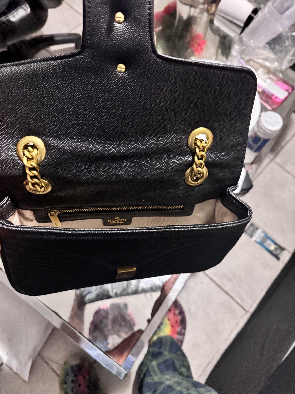 Gucci GG Marmont Shoulder Bag Medium Black Leather image 4