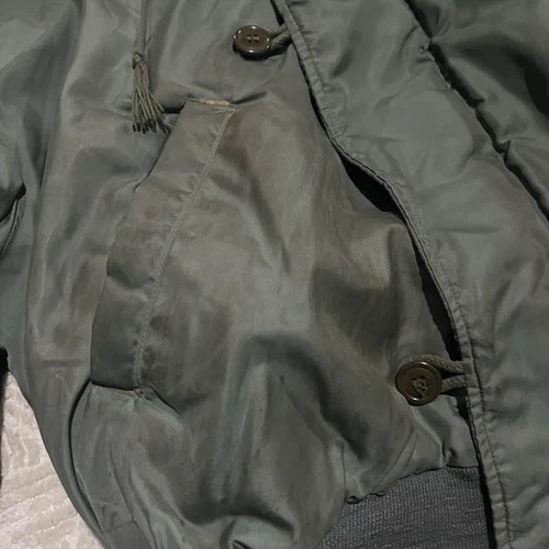 Vtg 80s Very stained Civ N-2B sage green Bomber Jacket heavy attached Hood Sz XL image 14