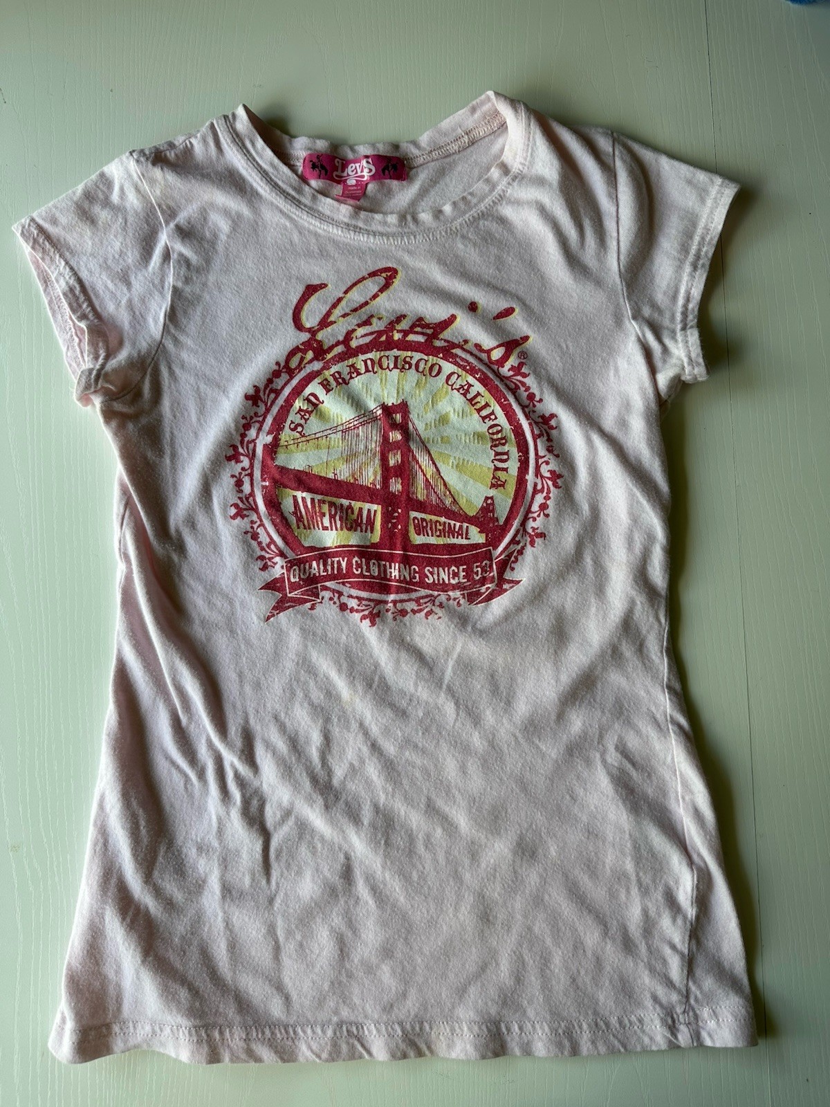 Levi’s Pink San Francisco California Graphic Shirt Size Large