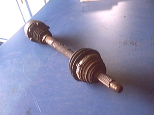 Antriebswelle Links Vorne VW Polo 60 44 KW 60 PS 168265 Km