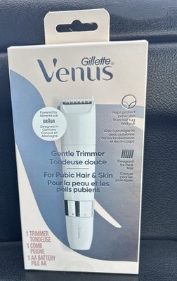 Venus for Pubic Hair & Skin Gentle Trimmer + 1 Attachment Comb